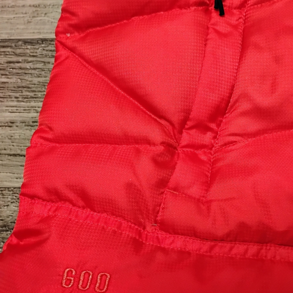 Ladies| The North Face Red Puffer Vest | Size XL - Picture 4 of 9